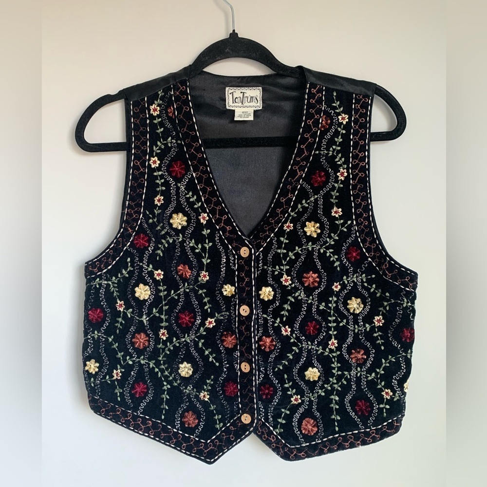 Vintage Tantrums Black Floral Embroidered Vest